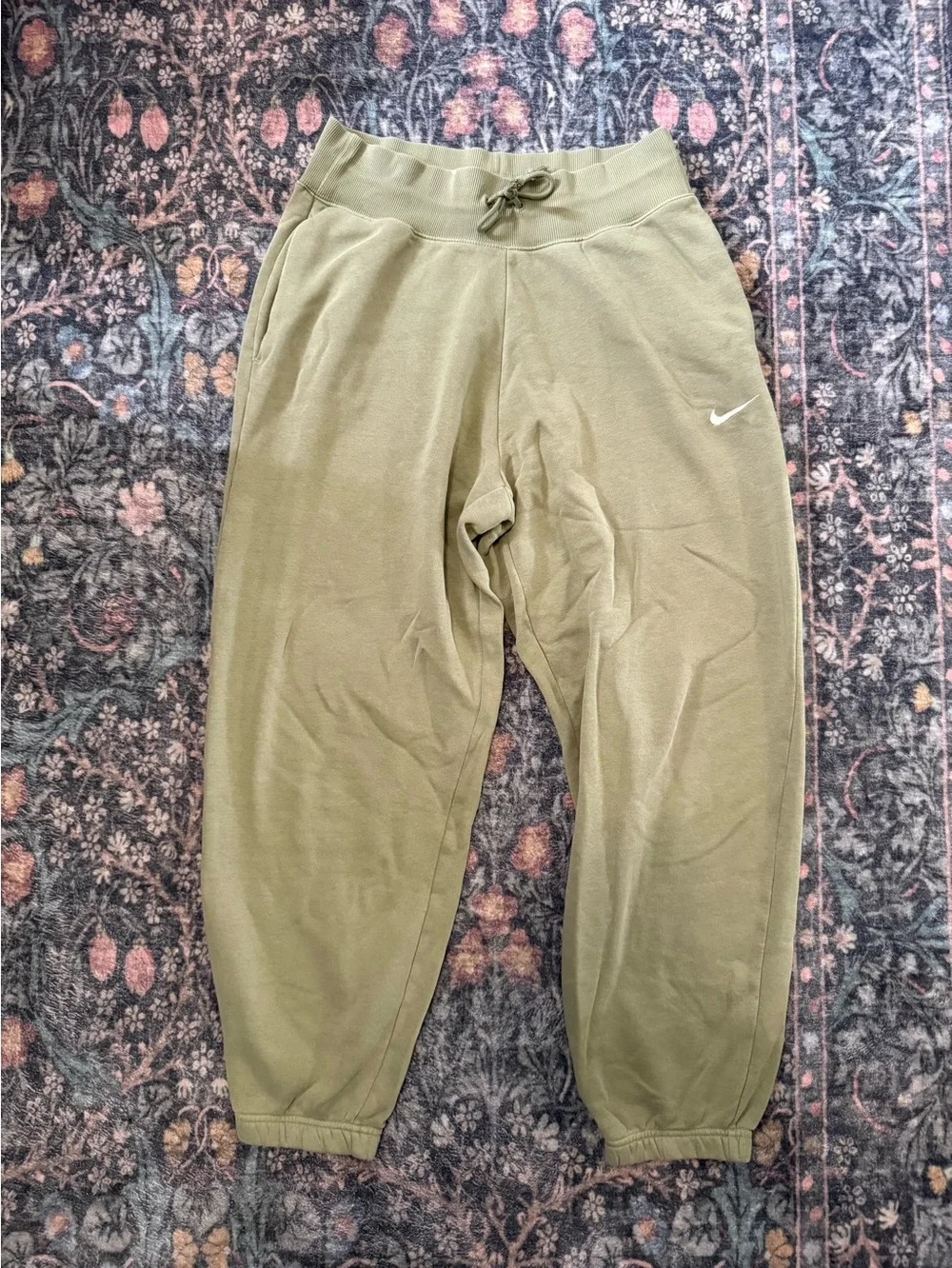 Nike Women’s Sweatpants Jogger Green Medium‎
